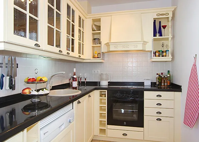 Colina Del Sol 2017 Apartment *